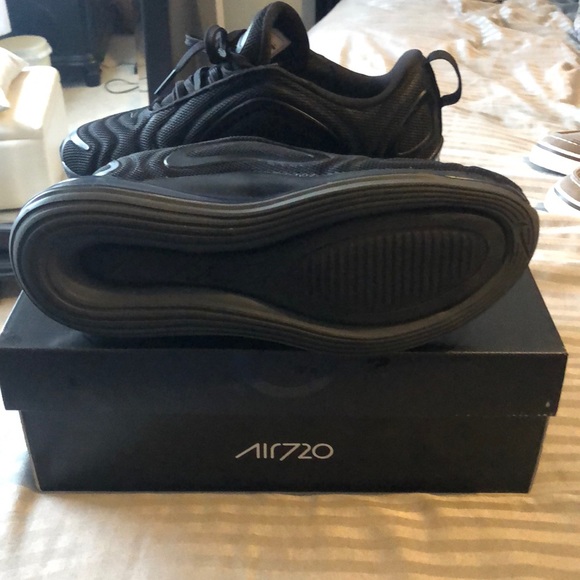 Nike air720 all black - Picture 2 of 5